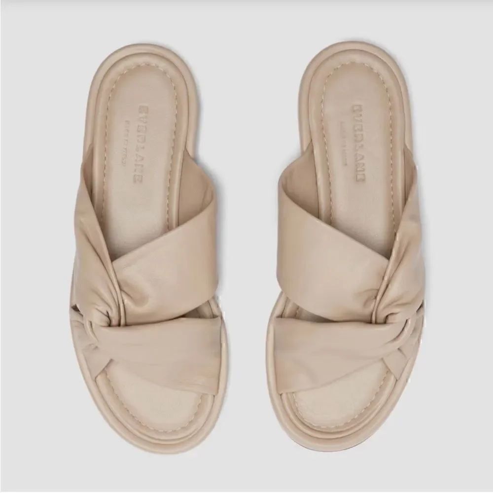 Everlane The Day Twist Sandal in Warm Khaki Size 6.5
